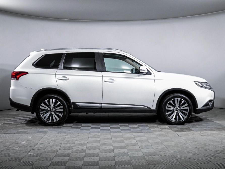 Mitsubishi Outlander III Рестайлинг 3 Москва  - изображение 4