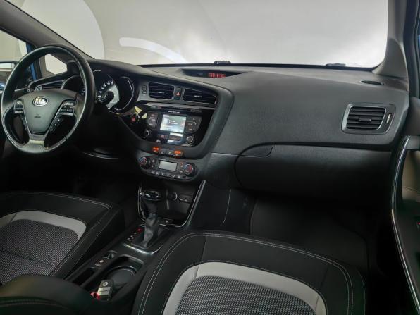 Kia Ceed II с пробегом 2014 года, цена 1 344 000 рублей, 124039 км, хэтчбек, Автокод Объявления