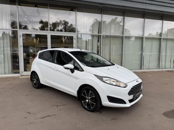 Ford Fiesta Mk6 Рестайлинг с пробегом 2016 года, цена 939 000 рублей, 102805 км, хэтчбек, Автокод Объявления