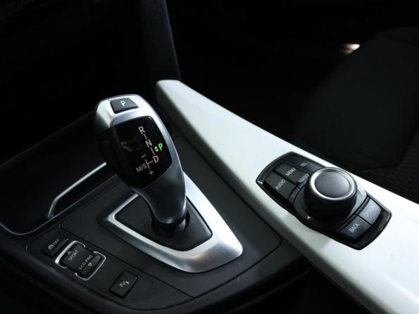 BMW 3 серии VI (F3x) Рестайлинг с пробегом 2015 года, цена 1 470 000 рублей, 177576 км, седан, Автокод Объявления