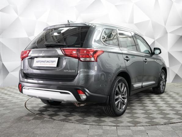 Mitsubishi Outlander III Рестайлинг 3 с пробегом 2018 года, цена 1 780 000 рублей, 205817 км, внедорожник, Автокод Объявления