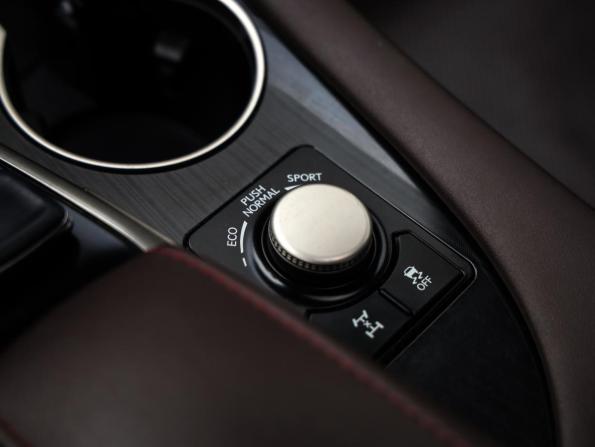 Lexus RX IV с пробегом 2017 года, цена 3 469 000 рублей, 164865 км, внедорожник, Автокод Объявления