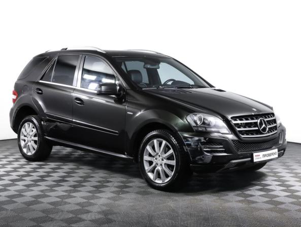 Mercedes-Benz M-Класс II (W164) Рестайлинг с пробегом 2011 года, цена 1 590 000 рублей, 225678 км, внедорожник, Автокод Объявления