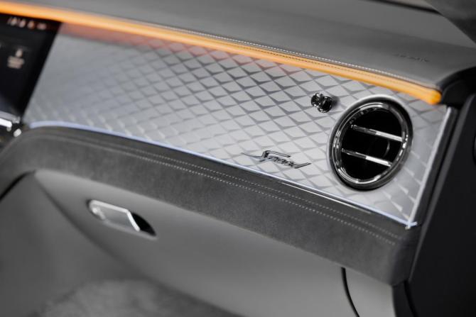 Новый Bentley Continental GT IV 2025 года, цена 47 555 100 рублей, купе, Автокод Объявления
