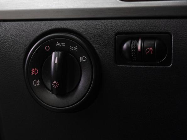 Volkswagen Touareg I Рестайлинг с пробегом 2009 года, цена 1 249 000 рублей, 229389 км, внедорожник, Автокод Объявления