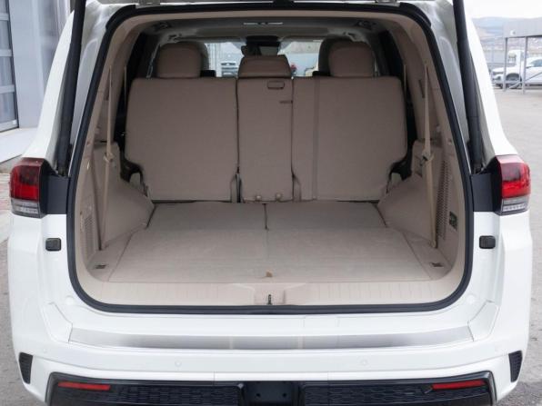 Toyota Land Cruiser 300 Series с пробегом 2022 года, цена 11 700 000 рублей, 17568 км, внедорожник, Автокод Объявления