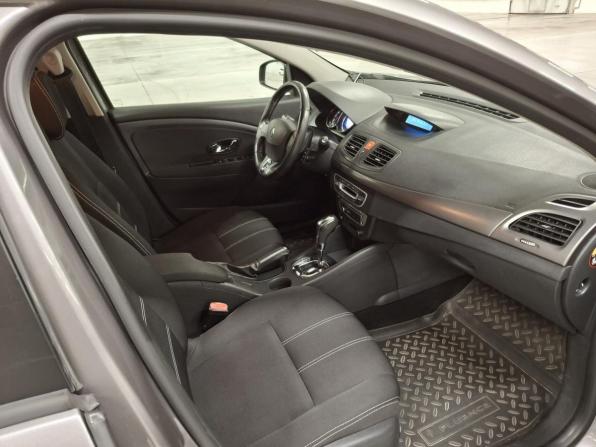 Renault Fluence I Рестайлинг с пробегом 2013 года, цена 780 000 рублей, 158320 км, седан, Автокод Объявления