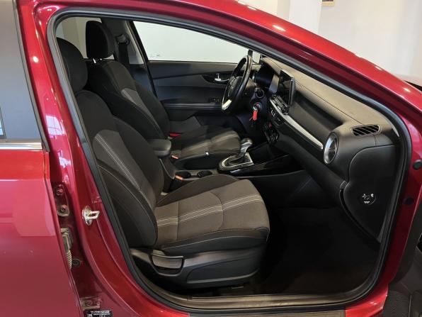 Kia Cerato IV Рестайлинг с пробегом 2021 года, цена 2 128 000 рублей, 80564 км, седан, Автокод Объявления