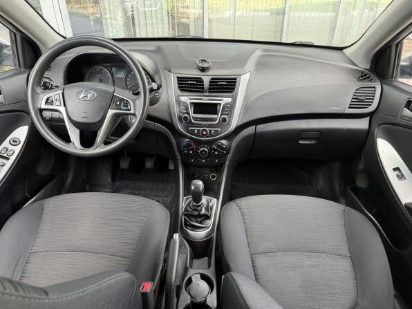 Hyundai Solaris I Рестайлинг с пробегом 2016 года, цена 975 000 рублей, 140000 км, седан, Автокод Объявления