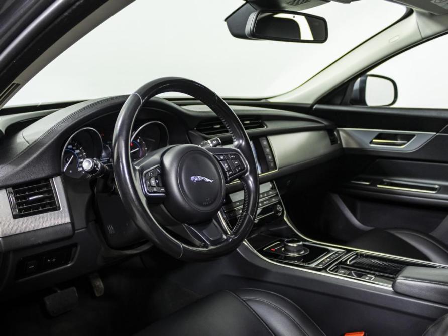 Jaguar XF II Москва  - изображение 9