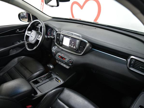 Kia Sorento III Prime Рестайлинг с пробегом 2018 года, цена 2 648 000 рублей, 70467 км, внедорожник, Автокод Объявления
