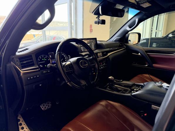 Lexus LX III Рестайлинг 2 с пробегом 2021 года, цена 10 720 000 рублей, 108000 км, внедорожник, Автокод Объявления