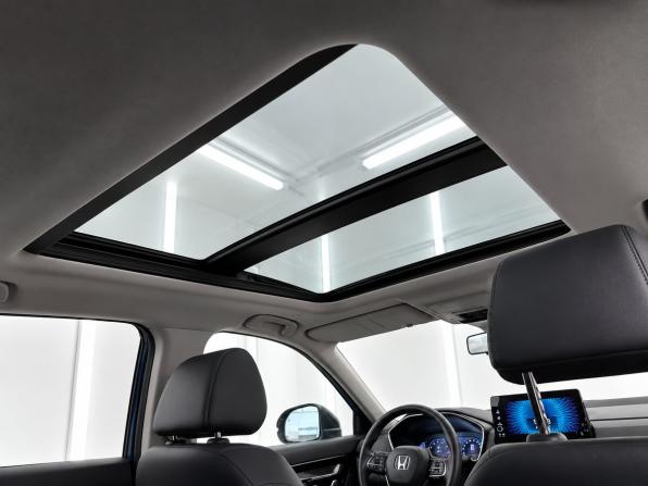 Honda CR-V VI с пробегом 2023 года, цена 3 770 000 рублей, 4051 км, внедорожник, Автокод Объявления
