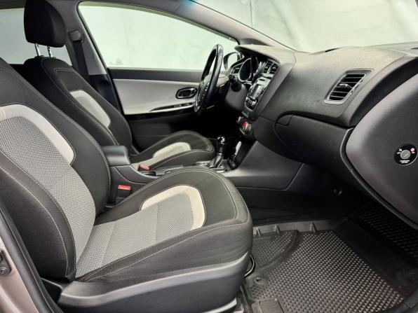 Kia Ceed II Рестайлинг с пробегом 2015 года, цена 1 299 000 рублей, 173582 км, хэтчбек, Автокод Объявления