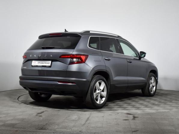 Skoda Karoq I с пробегом 2020 года, цена 2 490 000 рублей, 70000 км, внедорожник, Автокод Объявления