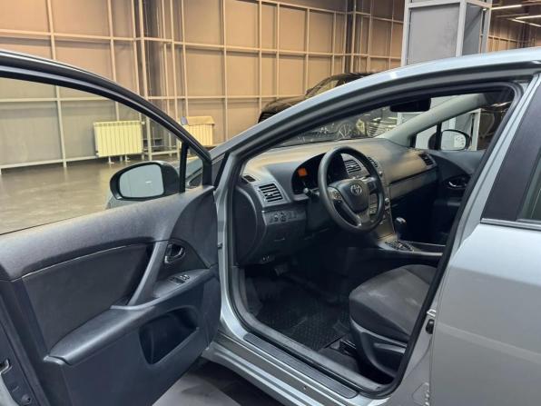 Toyota Avensis III с пробегом 2011 года, цена 997 000 рублей, 164000 км, седан, Автокод Объявления
