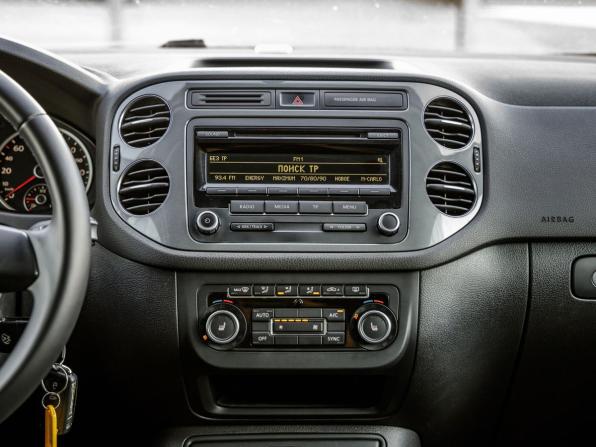 Volkswagen Tiguan I Рестайлинг с пробегом 2014 года, цена 1 148 000 рублей, 220858 км, внедорожник, Автокод Объявления