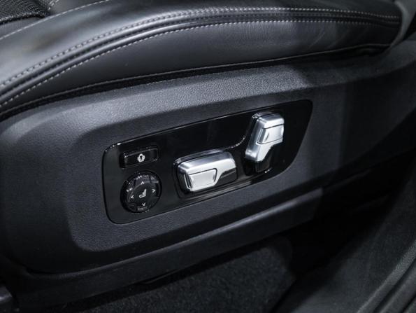 BMW X7 I (G07) Рестайлинг с пробегом 2023 года, цена 12 990 000 рублей, 6824 км, внедорожник, Автокод Объявления