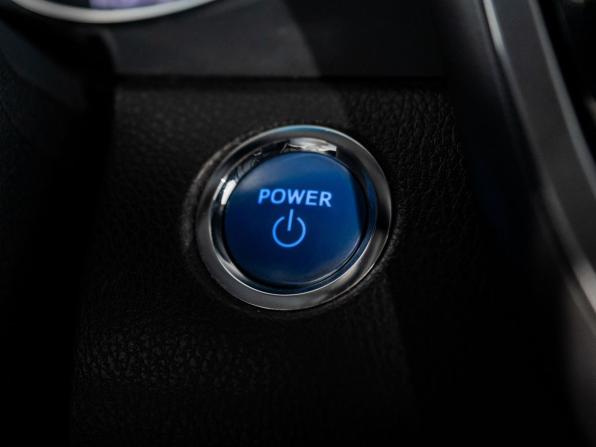 Toyota Camry VIII (XV70) Рестайлинг с пробегом 2021 года, цена 3 550 000 рублей, 62162 км, седан, Автокод Объявления