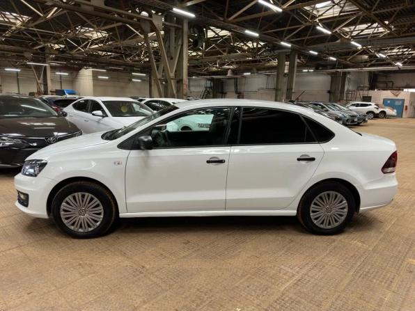 Volkswagen Polo V Рестайлинг с пробегом 2019 года, цена 990 000 рублей, 103438 км, седан, Автокод Объявления