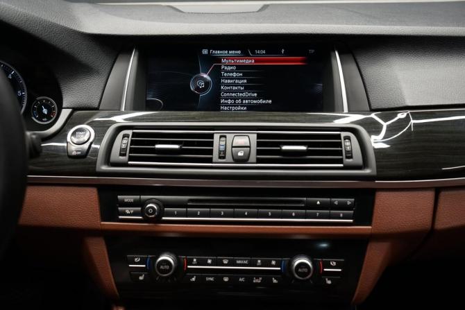 BMW 5 серии VI (F10/F11/F07) Рестайлинг с пробегом 2016 года, цена 3 150 000 рублей, 159984 км, седан, Автокод Объявления