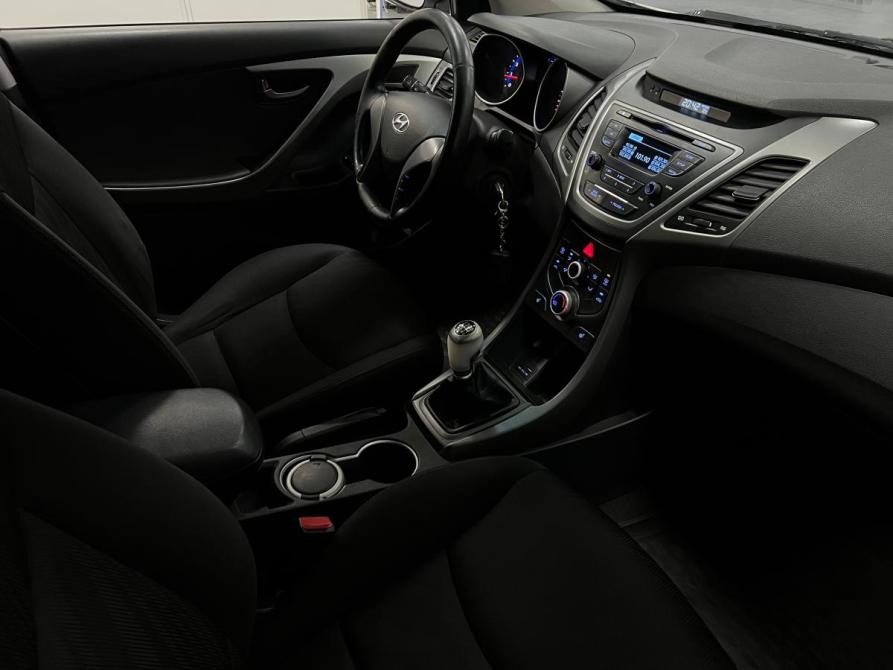 Hyundai Elantra V (MD) Рестайлинг Казань  - изображение 17