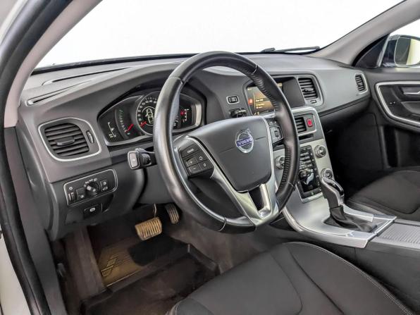 Volvo V60 Cross Country I с пробегом 2018 года, цена 2 505 000 рублей, 79719 км, универсал, Автокод Объявления