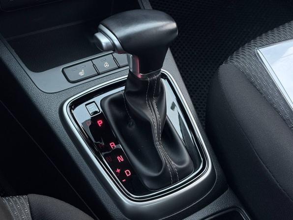 Kia Rio IV Рестайлинг с пробегом 2020 года, цена 1 799 000 рублей, 55988 км, седан, Автокод Объявления
