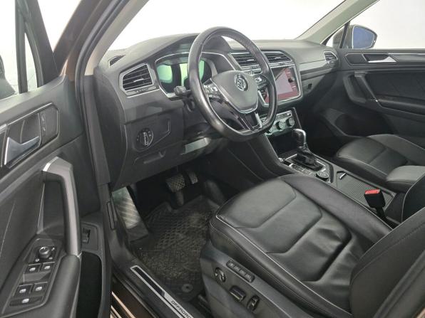 Volkswagen Tiguan II с пробегом 2017 года, цена 2 630 000 рублей, 72055 км, внедорожник, Автокод Объявления