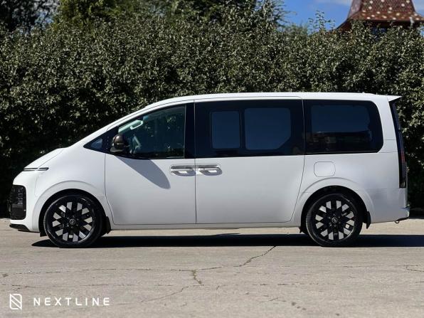 Новый Hyundai Staria I 2025 года, цена 10 890 000 рублей, минивэн, Автокод Объявления