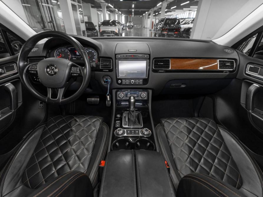 Volkswagen Touareg II Рестайлинг Москва  - изображение 8