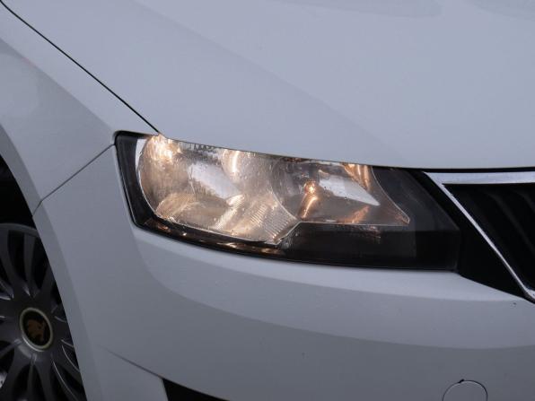 Skoda Rapid I с пробегом 2016 года, цена 950 000 рублей, 167660 км, лифтбек, Автокод Объявления