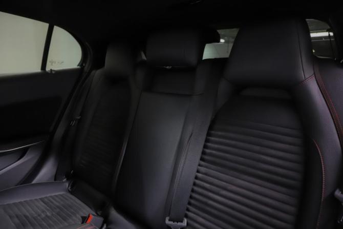 Mercedes-Benz GLA I (X156) Рестайлинг с пробегом 2017 года, цена 2 600 000 рублей, 69965 км, внедорожник, Автокод Объявления