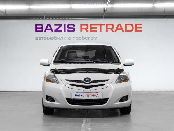 Toyota Yaris II Рестайлинг с пробегом 2010 года, цена 850 000 рублей, 160932 км, седан, Автокод Объявления