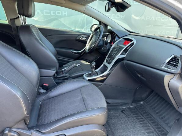 Opel Astra J Рестайлинг с пробегом 2012 года, цена 645 000 рублей, 231316 км, хэтчбек, Автокод Объявления