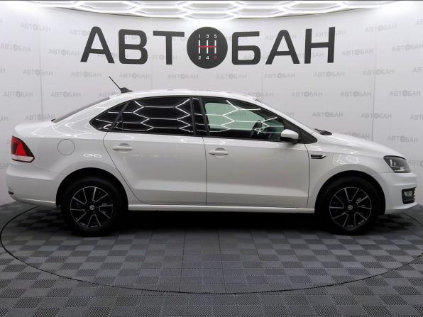 Volkswagen Polo V Рестайлинг с пробегом 2018 года, цена 1 100 000 рублей, 158407 км, седан, Автокод Объявления