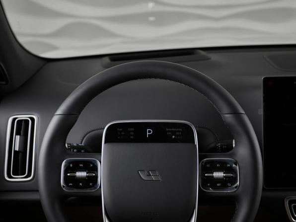 Новый Li Auto (Lixiang) L7 I Рестайлинг 2025 года, цена 10 239 000 рублей, внедорожник, Автокод Объявления