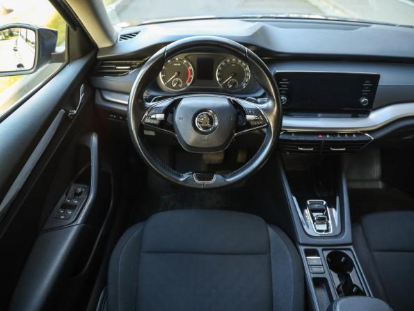 Skoda Octavia IV (A8) с пробегом 2021 года, цена 2 050 000 рублей, 79773 км, лифтбек, Автокод Объявления