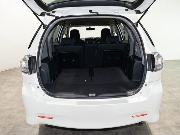 Toyota Wish II Рестайлинг с пробегом 2012 года, цена 1 630 000 рублей, 78600 км, минивэн, Автокод Объявления