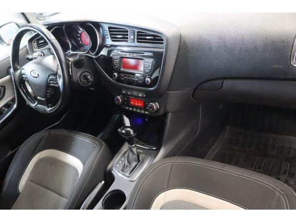 Kia Ceed II с пробегом 2013 года, цена 1 045 000 рублей, 135660 км, универсал, Автокод Объявления