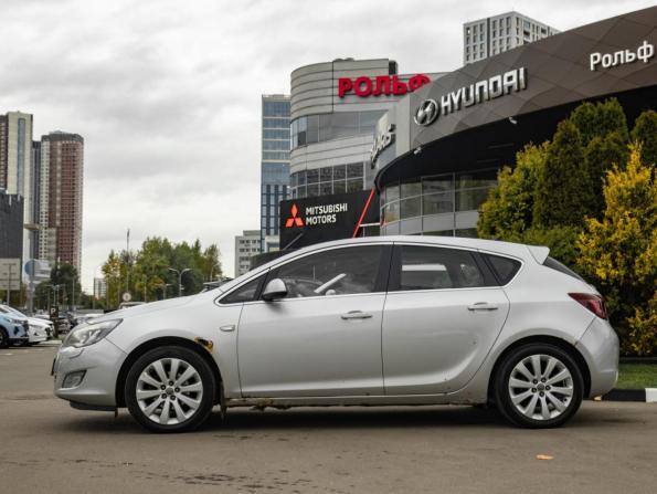 Opel Astra J с пробегом 2011 года, цена 458 000 рублей, 213520 км, хэтчбек, Автокод Объявления