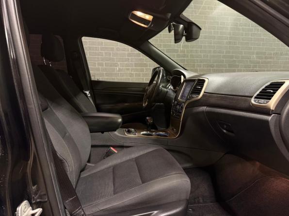 Jeep Grand Cherokee IV (WK2) Рестайлинг с пробегом 2013 года, цена 2 290 000 рублей, 182120 км, внедорожник, Автокод Объявления