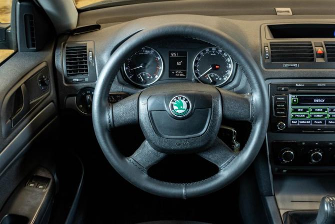 Skoda Octavia II (A5) Рестайлинг с пробегом 2010 года, цена 749 000 рублей, 155780 км, лифтбек, Автокод Объявления
