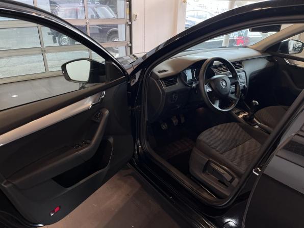 Skoda Octavia III (A7) с пробегом 2013 года, цена 1 225 000 рублей, 156174 км, лифтбек, Автокод Объявления