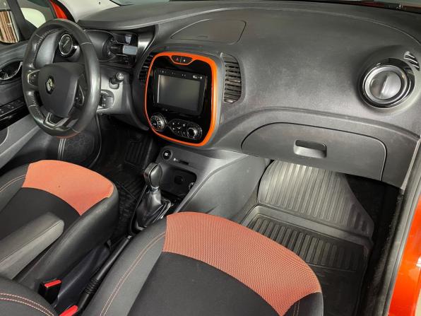 Renault Kaptur I с пробегом 2016 года, цена 1 249 000 рублей, 217920 км, внедорожник, Автокод Объявления