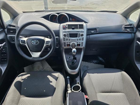 Toyota Verso I с пробегом 2010 года, цена 1 196 000 рублей, 213404 км, компактвэн, Автокод Объявления