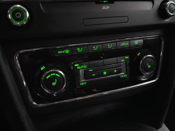 Skoda Superb II с пробегом 2011 года, цена 650 000 рублей, 241000 км, лифтбек, Автокод Объявления