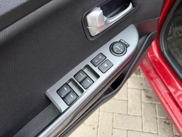 Kia Rio III Рестайлинг с пробегом 2016 года, цена 1 155 000 рублей, 91978 км, хэтчбек, Автокод Объявления