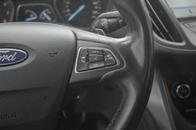 Ford Kuga II Рестайлинг с пробегом 2018 года, цена 1 698 000 рублей, 106122 км, внедорожник, Автокод Объявления