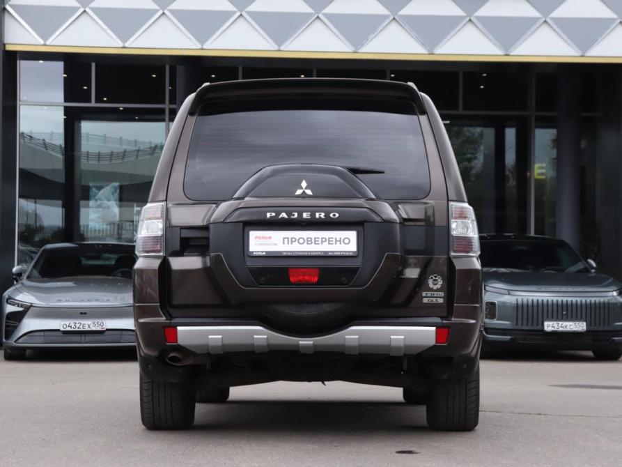 Mitsubishi Pajero IV Рестайлинг 2 Москва  - изображение 6